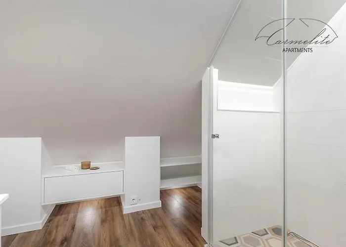 Spacious Sky Carmelite Apartman